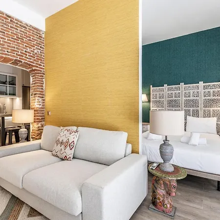 Plaza De Castilla Apartments Madrid Exterior photo