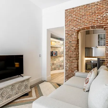 Plaza De Castilla Apartments Madrid Exterior photo