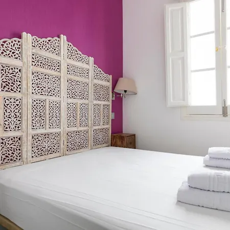 Plaza De Castilla Apartments Madrid Exterior photo